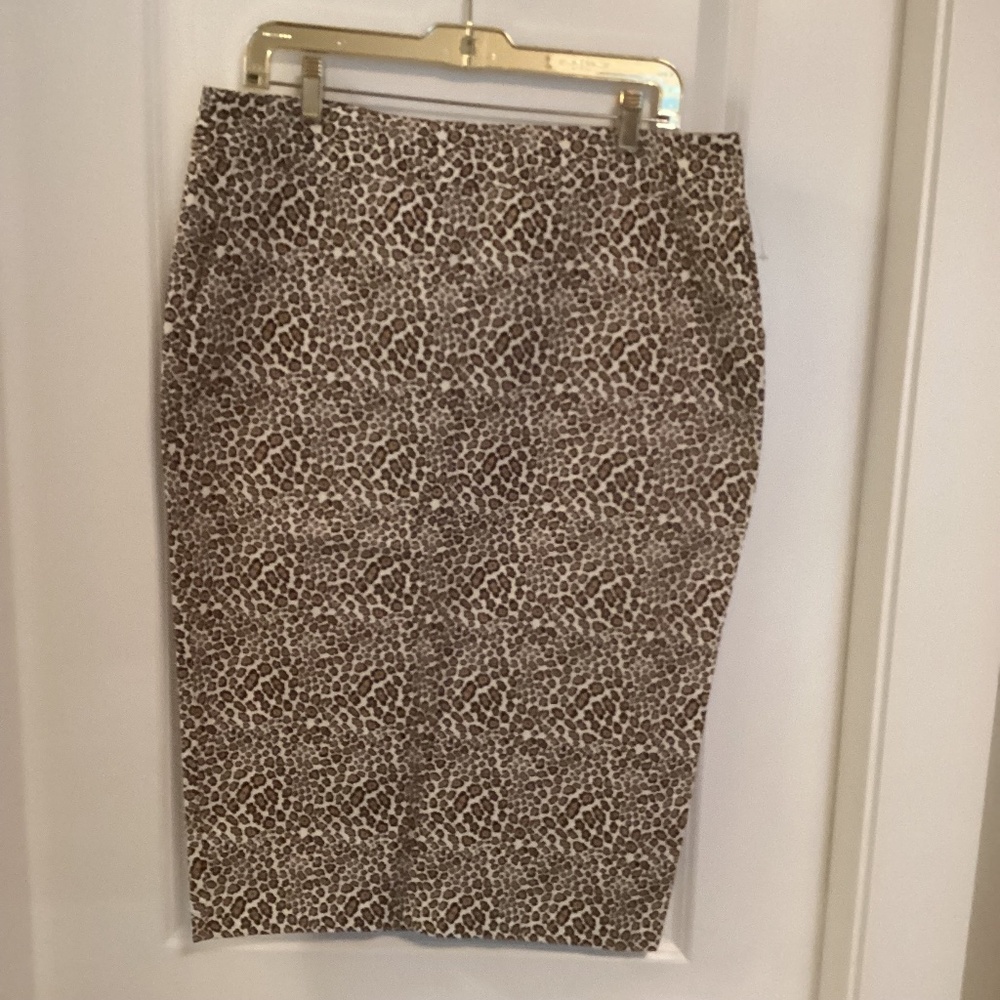 Stylish Animal Print Pencil Skirt